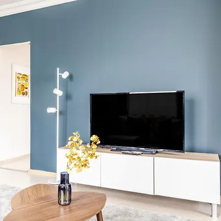 Chic Sea View Flat On Bagdat Avenue In Bostanci Διαμέρισμα